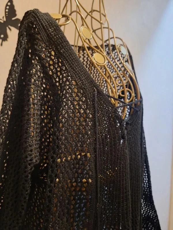 Tunique en mailles ajourées noires